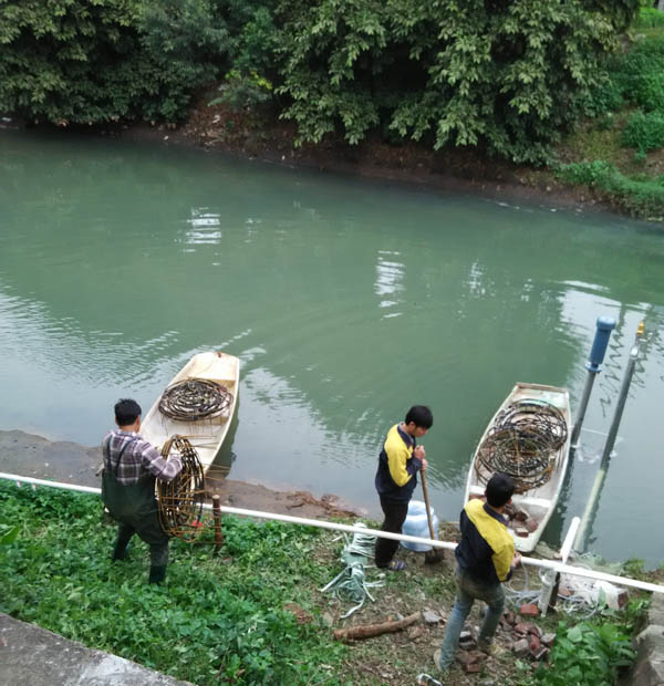 廣東佛山某河道沉水風(fēng)機(jī)安裝現(xiàn)場.jpg