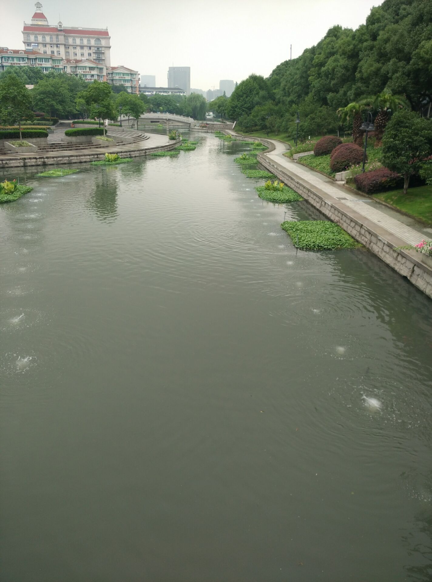 龍鐵沉水風(fēng)機在杭州河道中的應(yīng)用